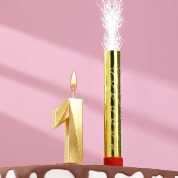 Свеча для торта цифра "Грань + фонтан" золотая "1" 9083255