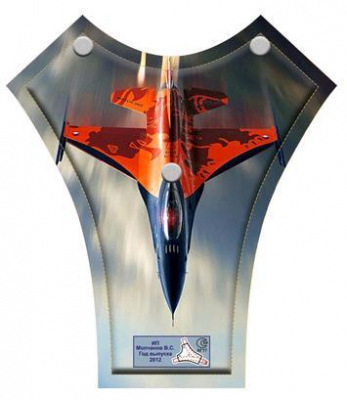 Детское удержив.ус-во "Истребитель" корректор лямок ремня безопасности универ.